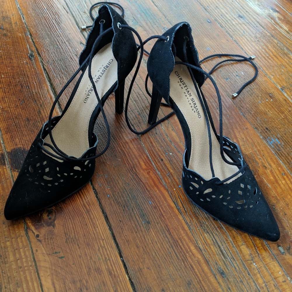 Pointed toe pumps with ankle tie NWOT